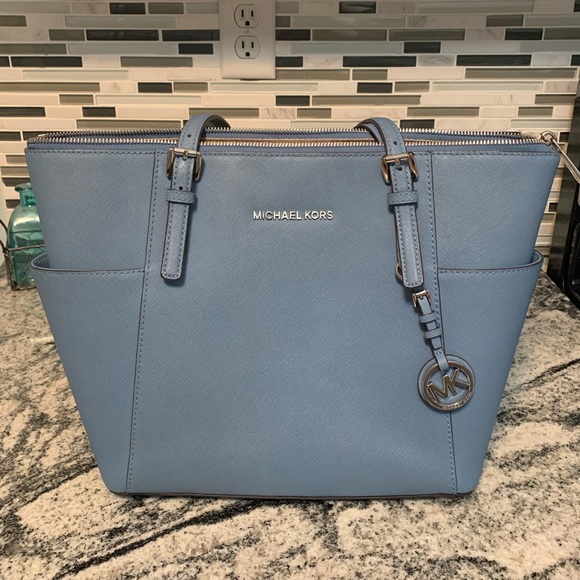 MICHAEL Michael Kors Handbags - SOLD ON Ⓜ️ Micheal Kors Purse